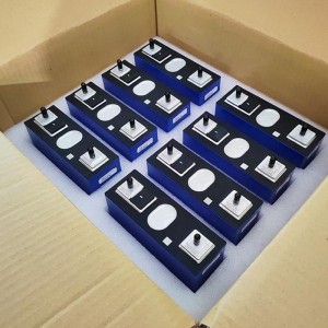 SVOLT 106AH LFP 배터리 3.2V 100AH ​​LIFEPO4 프리즘 배터리 셀 셀 충전식 리튬 철 포스페이트 배터리 12V 24V 48V 태양 에너지 저장 배터리 팩