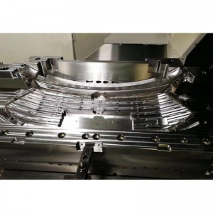 자동차 그릴 금형