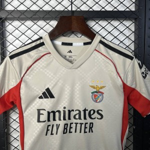 25/26 어린이 Benfica Away 크기 : 16-28
